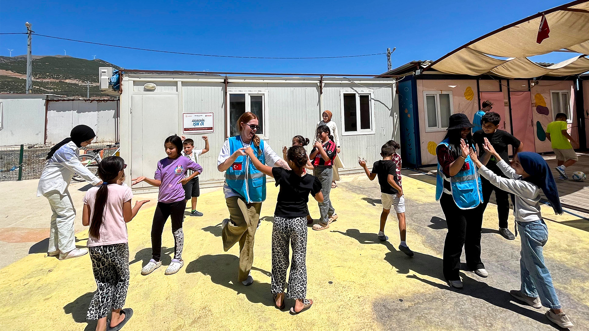 Depremi Bölgesi Yaz Okulları Devam Ediyor