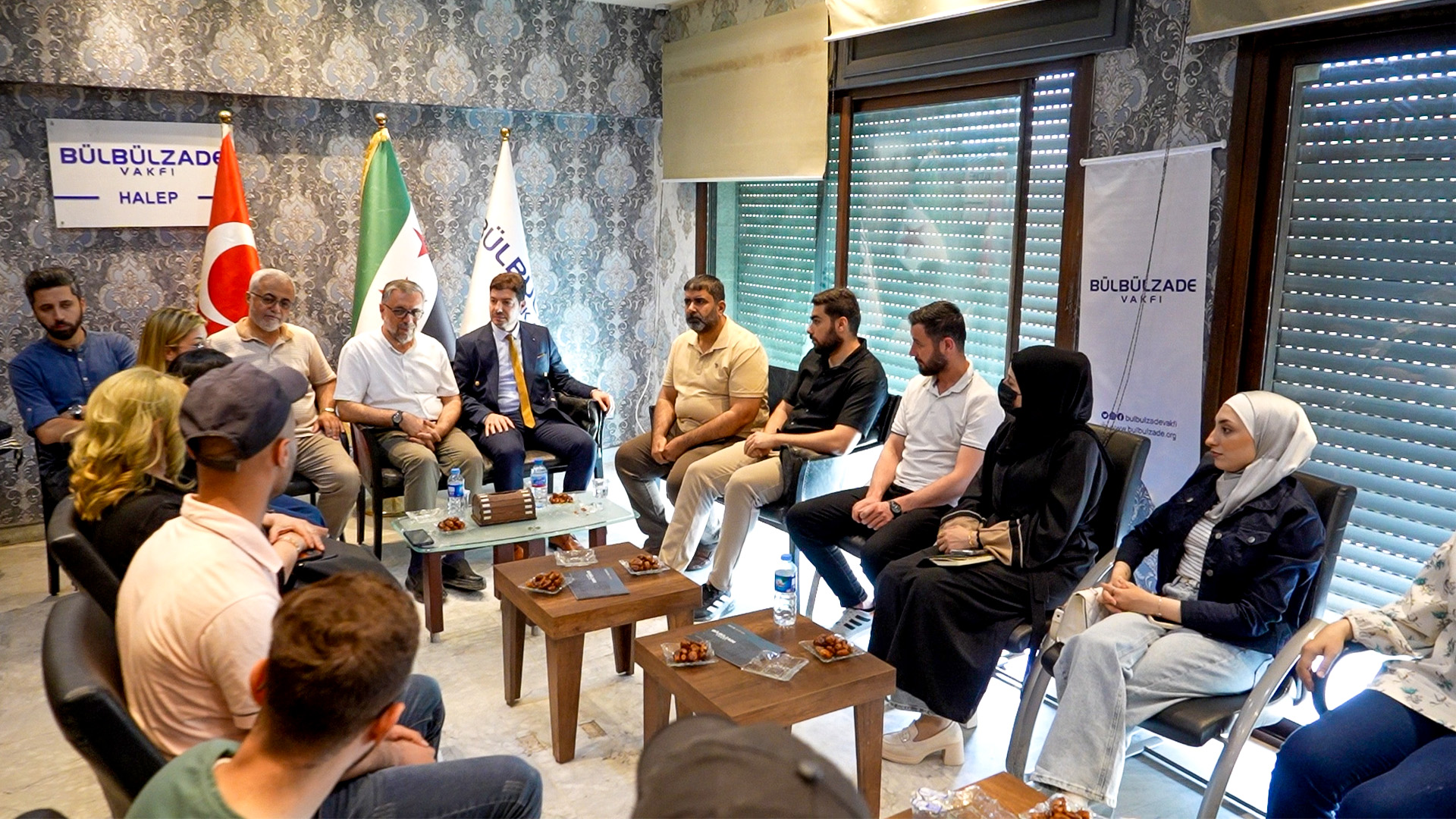 Halep'te Çalışma Yapan Gençlik Dernekleri Temsilcilerinden Halep İrtibat Ofisine Ziyaret